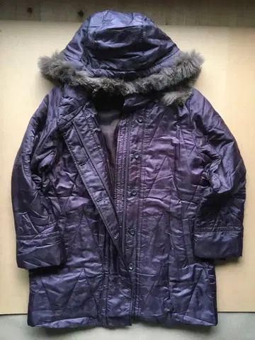 후드 부착 퍼플 롱 코트