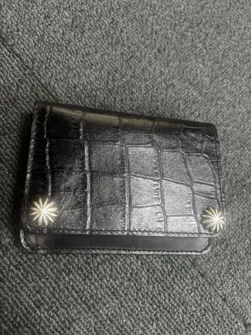 크로커다일 엠보 트래커 지갑