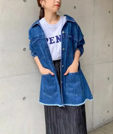 새상품 카프리슈레마쥬 데님 자켓