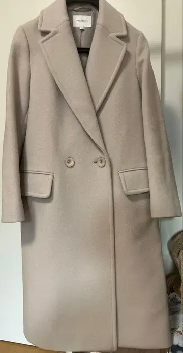 Manteco 라이트 베이지 롱 코트