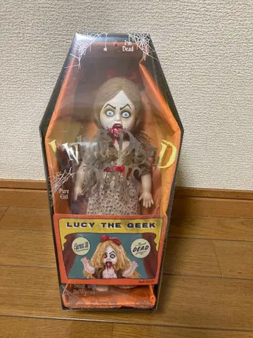 리빙 데드 돌즈 시리즈 30 LUCY THE GEEK 미개봉