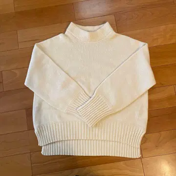 [ MACPHEE ] 아이보리 하이넥 스웨터 S