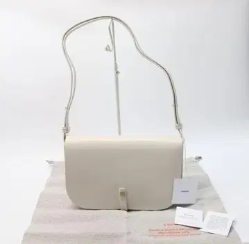 새상품 일비종떼 숄더백 사선 크로스 BCR260 화이트