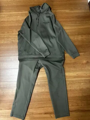 준앤로페 맨투맨 셋업 L