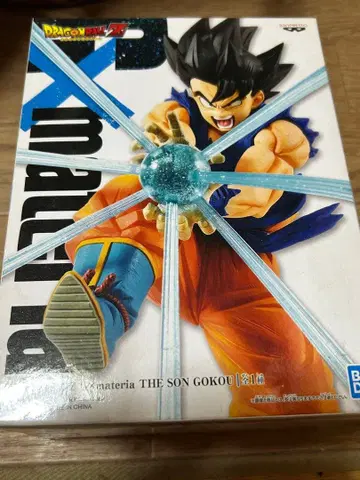 반다이 X materia 손오공 피규어