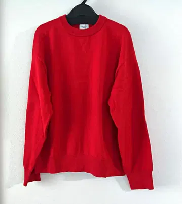 빨간색 긴팔 스웨터 택 포함 새상품