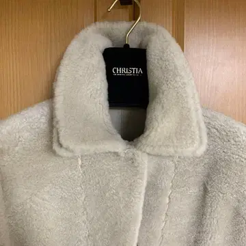 CHRISTIA 리버서블 무스탕 코트