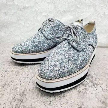 새상품급 다이애나 통굽 레이스업 슈즈 글리터 실버 24cm