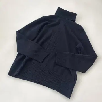 새상품급 Pierre Cardin 캐시미어 100% 하이넥 니트 L