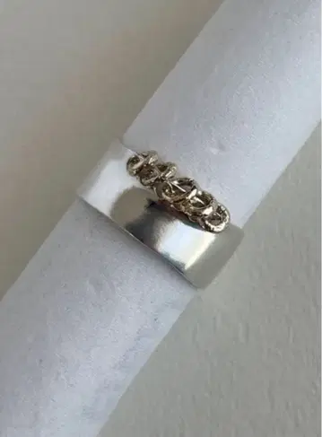 unbytomoyoyoshida 반지