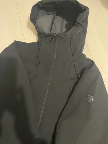 미사용 새상품 소프트쉘 자켓 '클레어스'