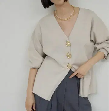 [GALLARDAGALANTE] 비쥬 V넥 가디건