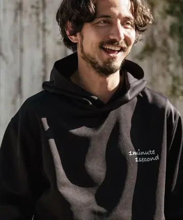 1분 1초 후드티 (1M24N090/S 사이즈)