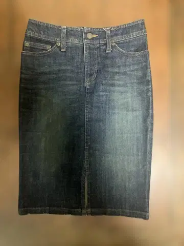 VICKY 빈티지 데님 스커트 새상품급