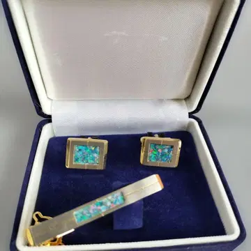 오팔풍 커프 링크스와 타이 바 세트