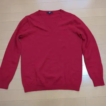 UNIQLO 캐시미어 V넥 스웨터 XL 레드