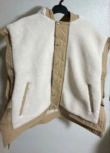 후드 부착 보아 자켓 베이지 사이즈 38