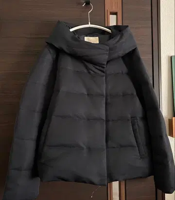 BEAMS HEART / 볼륨 넥 다운