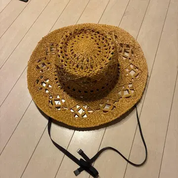 시스루 편직 베이지 밀짚모자