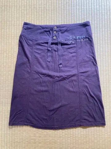 45R 브라운 퍼플 맨투맨 스커트 버튼 끈 포함 코튼