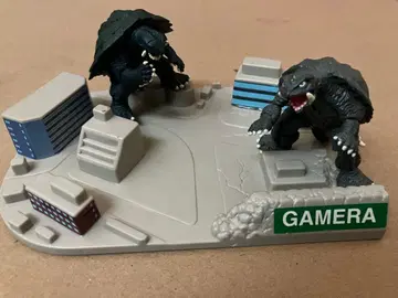 가메라 2체 세트 디오라마 포함