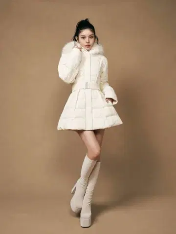 Darich 레이디 미디 니트 소다운 2024 S 사이즈