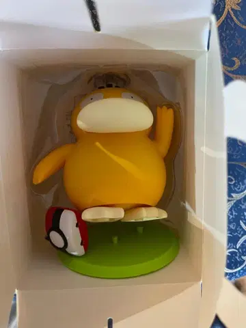 춤추는 코닥 댄스 댄싱 깃발 흔드는 코닥