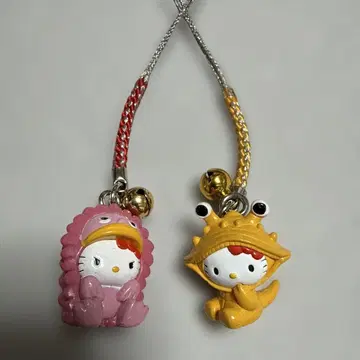 2008년산 헬로키티 울트라맨 스트랩 2개 세트