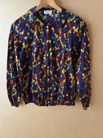 샐리 스캇 보라색 블라우스