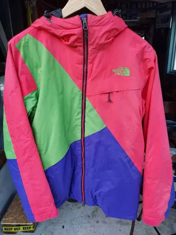 THE NORTH FACE 마운틴 후드티 컬러풀