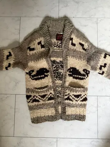 TOTEM COWICHAN 울 가디건