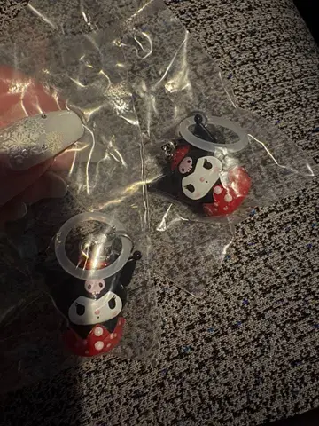 산리오 딸기 메지루시 액세서리 쿠로미 2점