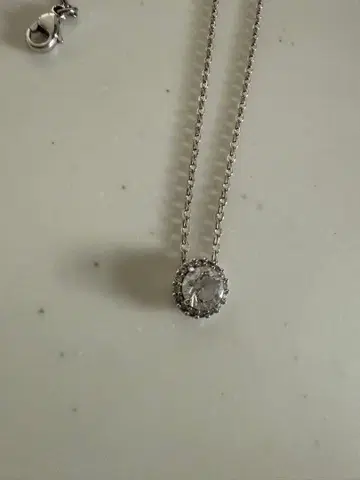 스와로브스키 목걸이