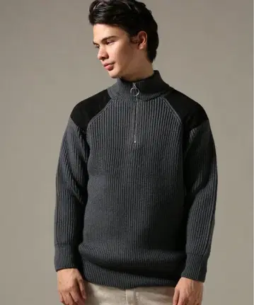 그레이 하이넥 스웨터