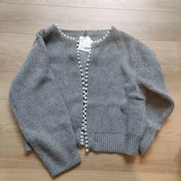 엠마 테일러 펄 장식 니트 가디건 그레이