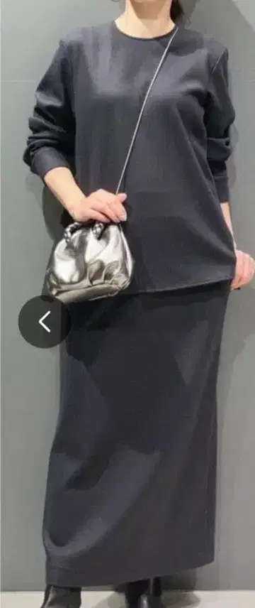 띠어리 럭스 23AW 워셔블 울 저지 스커트 36