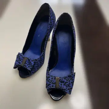 Pinky & Dianne 네이비 오픈토 펌프스