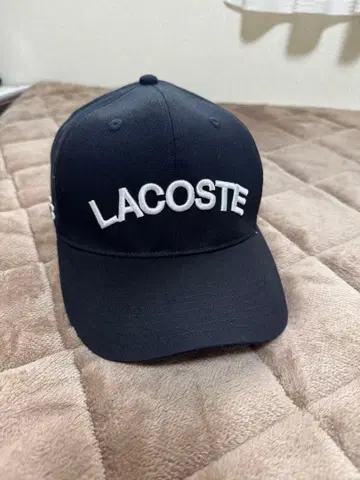 LACOSTE 블랙 캡