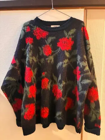 오버 사이즈 니트 스웨터 꽃무늬 블랙