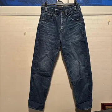 다크 블루 스트레이트 데님 하이웨스트