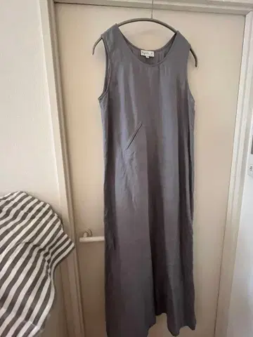 에네스베 린넨 원피스 그레이 사이즈 38 새상품급