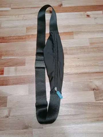 TO&FRO 힙 백 블랙