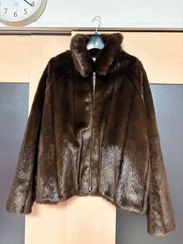 LEINWANDE Vegan Fur Jacket