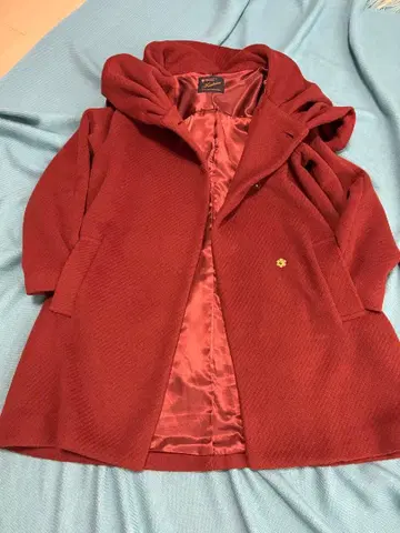 후드 부착 울 코트, 목 부분 후드 2가지 패턴으로 변화 가능