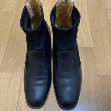 사이드 고어 부츠 블랙 가죽