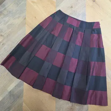 엠즈 그레이시 빨간색 블랙 체크 무늬 플레어 스커트 새상품급 y44