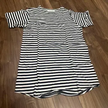 VANQUISH 스트라이프 티셔츠 M 사이즈