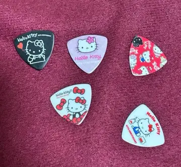 키티 기타 피크