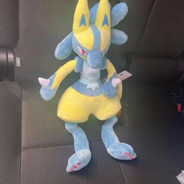 메챠모후굿토 봉제 인형 옐로우 컬러 루카리오 이로치 루카리오