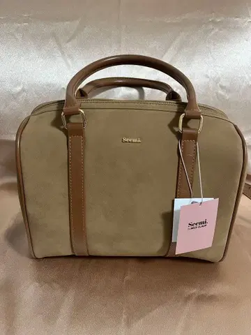 Seemi. 보스턴 백